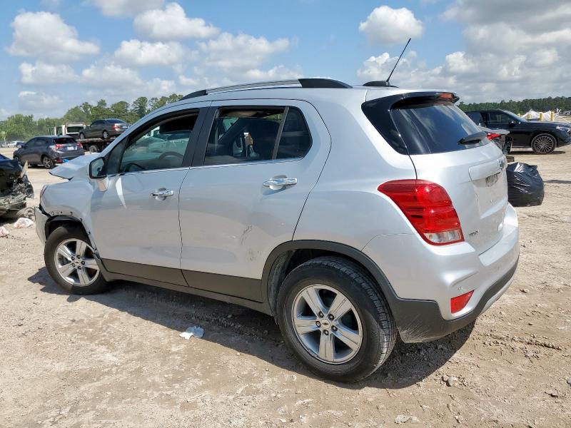 3GNCJLSB5LL282158 - 2020 CHEVROLET TRAX 1LT SILVER photo 2