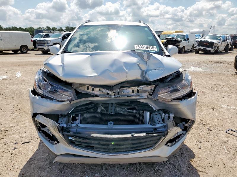 3GNCJLSB5LL282158 - 2020 CHEVROLET TRAX 1LT SILVER photo 5