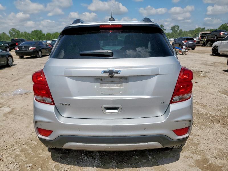 3GNCJLSB5LL282158 - 2020 CHEVROLET TRAX 1LT SILVER photo 6