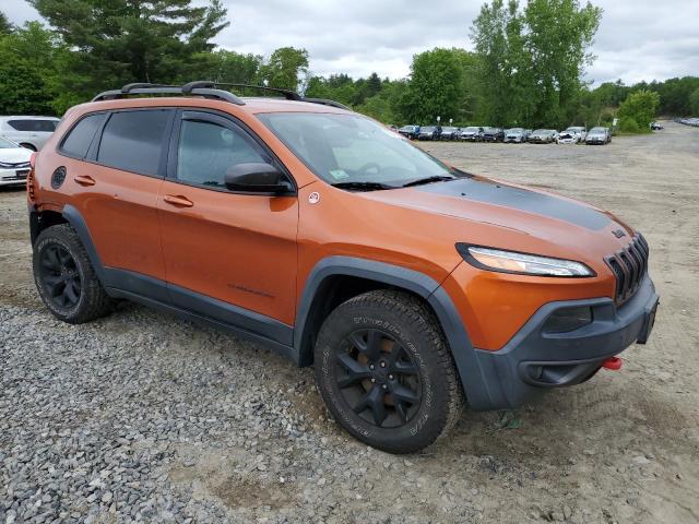 1C4PJMBS2GW255368 - 2016 JEEP CHEROKEE TRAILHAWK ORANGE photo 4