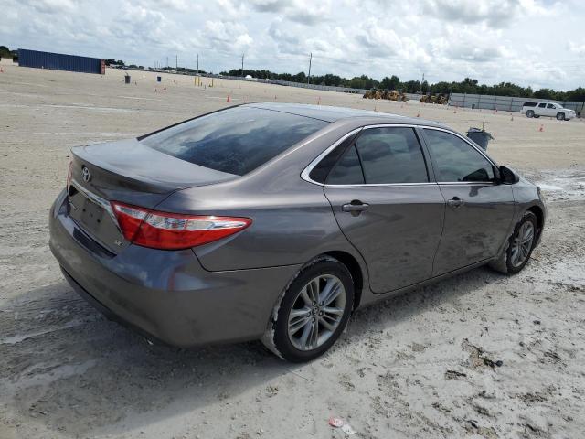 4T1BF1FK0HU717794 - 2017 TOYOTA CAMRY LE GRAY photo 3