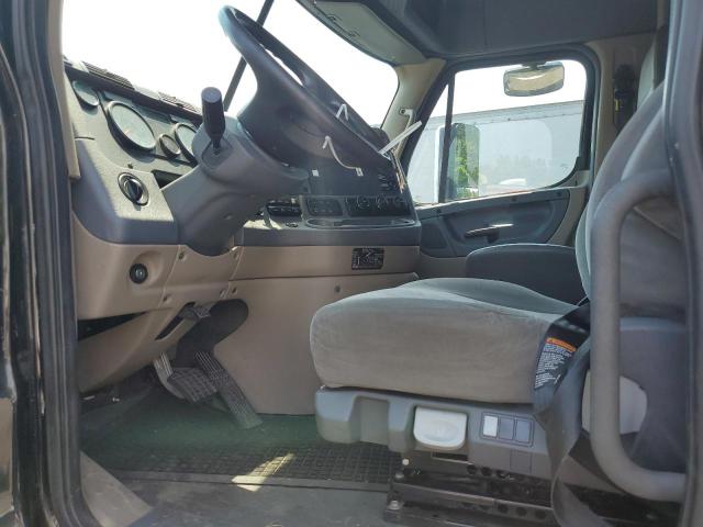 3AKJGLDRXJSJL1475 - 2018 FREIGHTLINER CASCADIA 1 Қара фото 5