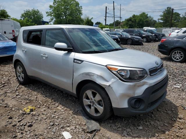 KNDJN2A25J7553219 - 2018 KIA SOUL SILVER photo 4