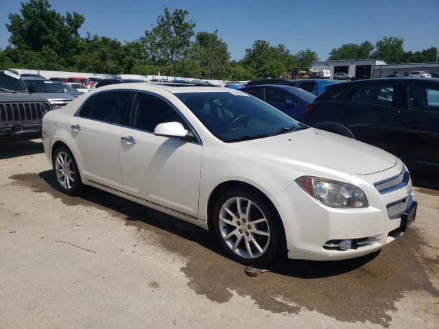 1G1ZE5E12BF262540 - 2011 CHEVROLET MALIBU LTZ თეთრი ფოტო 4