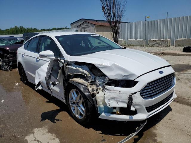 1FA6P0H74E5380533 - 2014 FORD FUSION SE WHITE photo 4