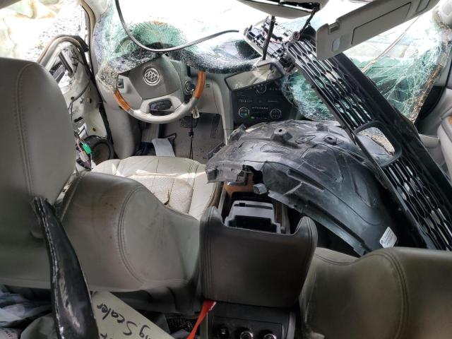 5GALRBED2AJ174515 - 2010 BUICK ENCLAVE CXL WHITE photo 8