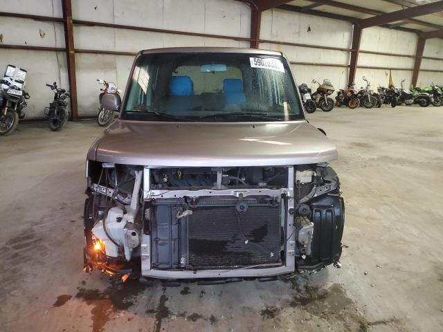 JTLKT324250207308 - 2005 SCION XB XB 银色 照片 5