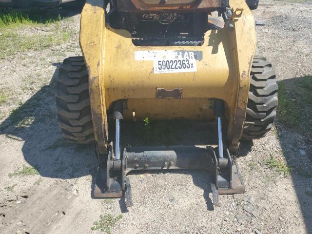 8252BTTNK92329 - 2013 CATERPILLAR SKID STEER YELLOW photo 10