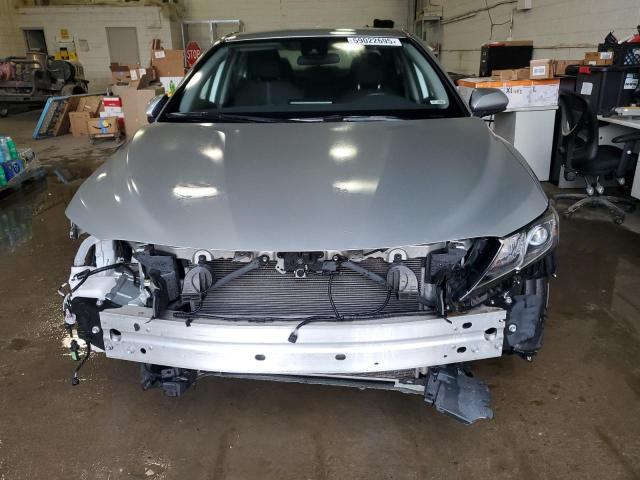 4T1C11AK1PU148852 - 2023 TOYOTA CAMRY LE Plata foto 5