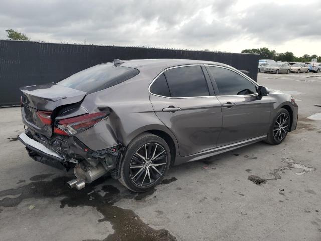 4T1T11AK3PU170075 - 2023 TOYOTA CAMRY SE NIGHT SHADE GRAY photo 3
