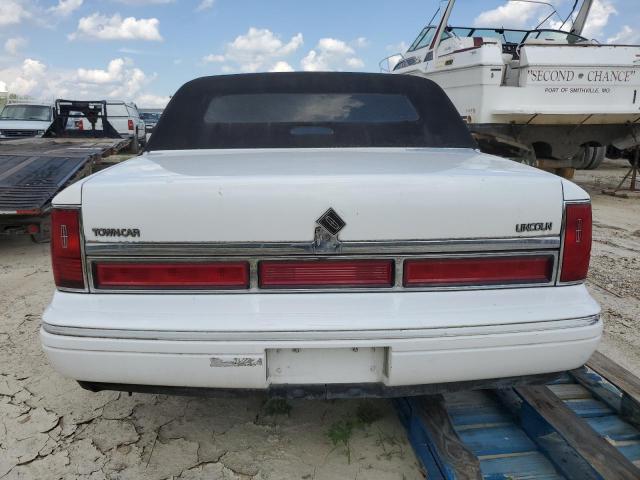 1LNLM81WXTY689033 - 1996 LINCOLN TOWN CAR EXECUTIVE WHITE photo 6