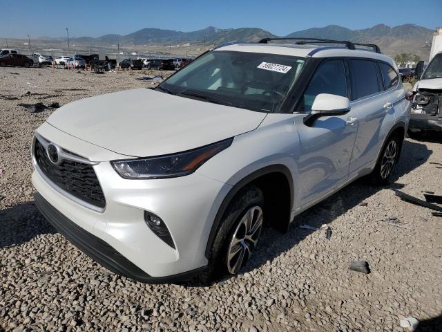 5TDHZRBH4MS552555 - 2021 TOYOTA HIGHLANDER XLE WHITE photo 1