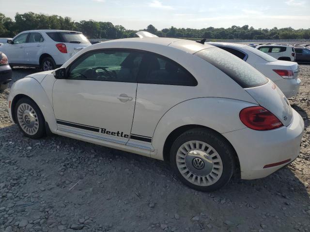 3VWJP7AT8EM608237 - 2014 VOLKSWAGEN BEETLE WHITE photo 2