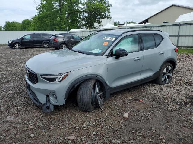 2024 VOLVO XC40 PLUS, null