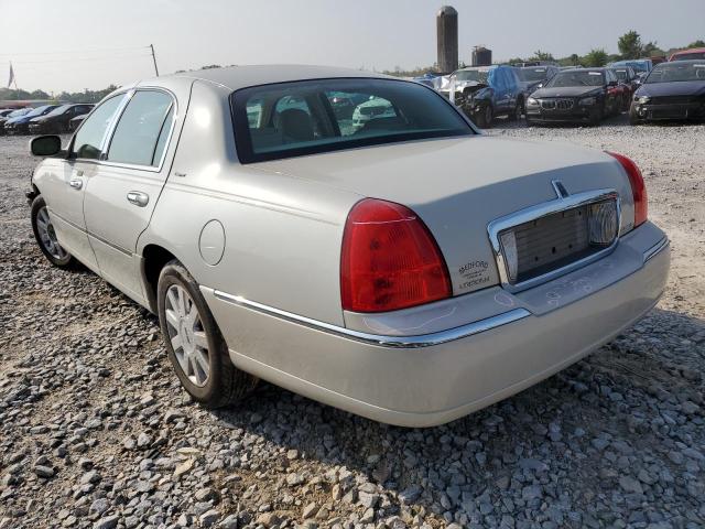 1LNHM83V27Y611135 - 2007 LINCOLN TOWN CAR DESIGNER WHITE photo 2