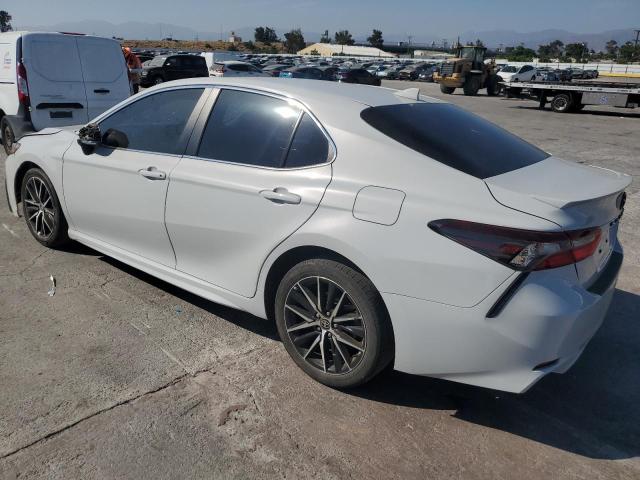 4T1G11AK1PU121586 - 2023 TOYOTA CAMRY SE NIGHT SHADE GRAY photo 2