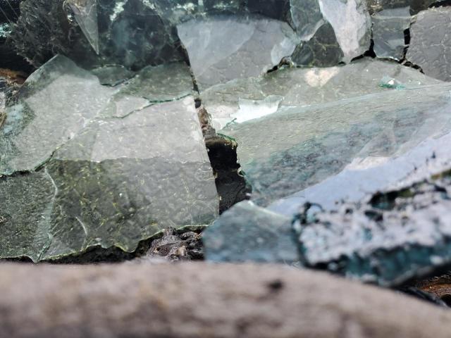 1LNHM81WX4Y633052 - 2004 LINCOLN TOWN CAR EXECUTIVE WHITE photo 9