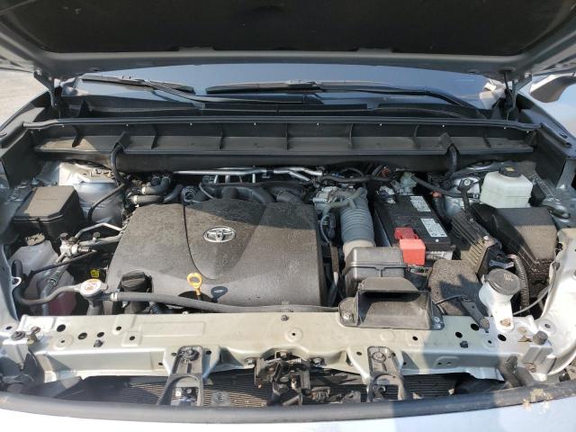 5TDGZRBH4MS552129 - 2021 TOYOTA HIGHLANDER XLE SILVER photo 12
