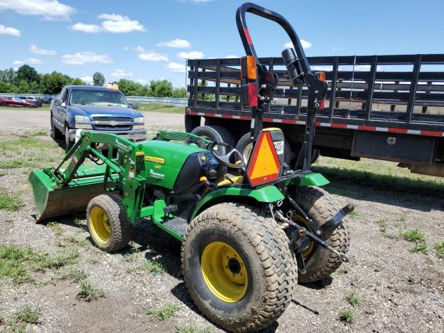 1LV2032RKFH114556 - 2015 JOHN DEER 4000 GREEN photo 3