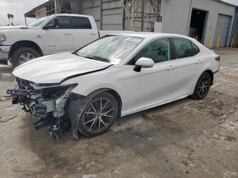 4T1G11AK7PU747417 - 2023 TOYOTA CAMRY SE NIGHT SHADE WHITE photo 1