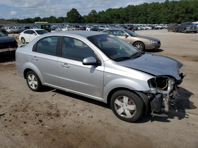 KL1TD56667B134608 - 2007 CHEVROLET AVEO BASE SILVER photo 4