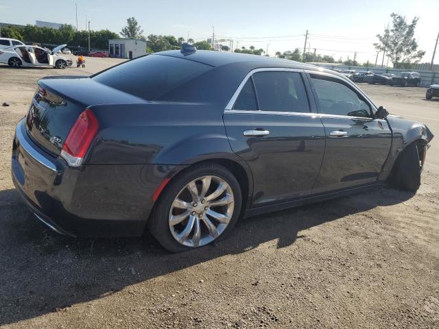 2C3CCAEG9JH227799 - 2018 CHRYSLER 300 LIMITED GRAY photo 3