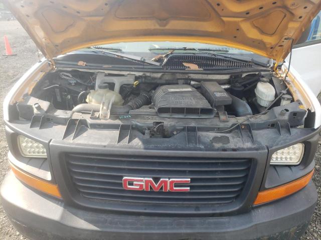 1GTHG352061121690 - 2006 GMC SAVANA G3500 WHITE photo 11