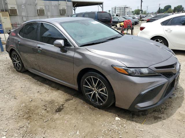 4T1G11AK8RU911776 - 2024 TOYOTA CAMRY SE NIGHT SHADE GRAY photo 4