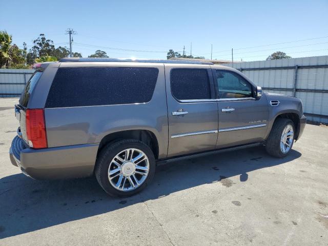 1GYS4KEF1DR206347 - 2013 CADILLAC ESCALADE ESV PLATINUM Qəhvəyi foto 3