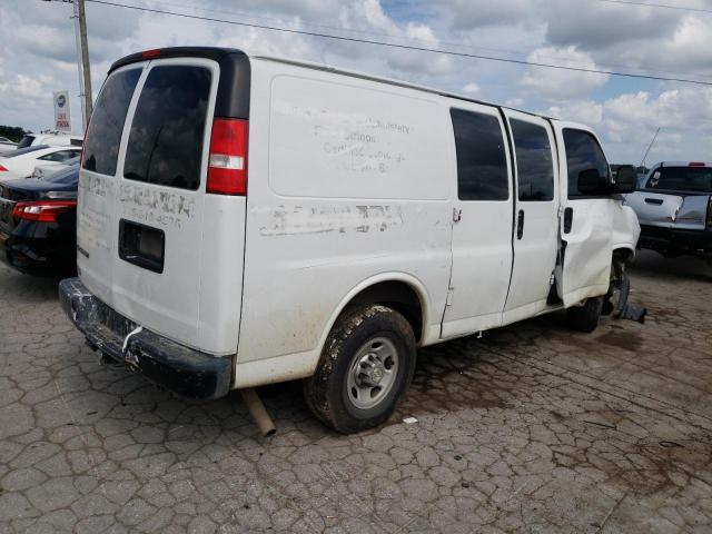 1GCWGAFF1H1321347 - 2017 CHEVROLET EXPRESS G2 WHITE photo 3