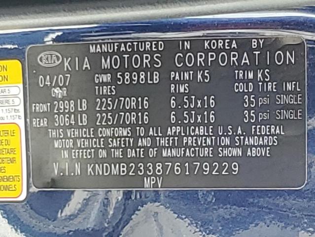 KNDMB233876179229 - 2007 KIA SEDONA EX BLUE photo 13