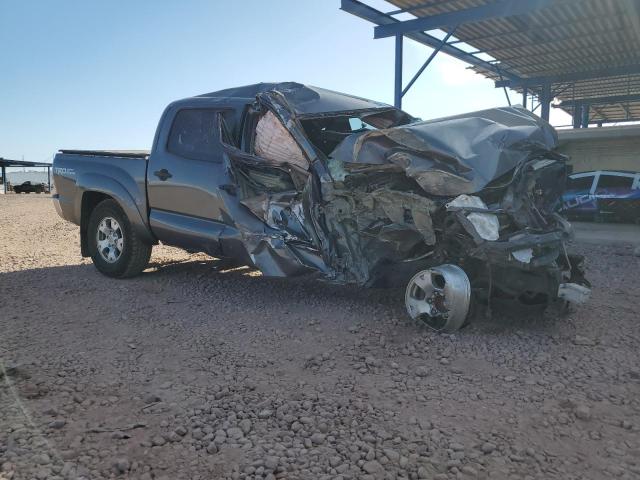 3TMJU4GN2DM142113 - 2013 TOYOTA TACOMA DOUBLE CAB PRERUNNER GRAY photo 4