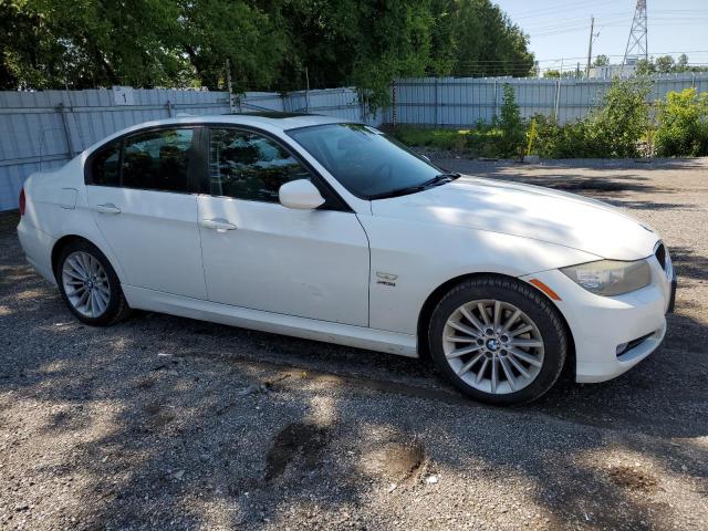 WBAPK7C52BA971519 - 2011 BMW 328 XI WHITE photo 4