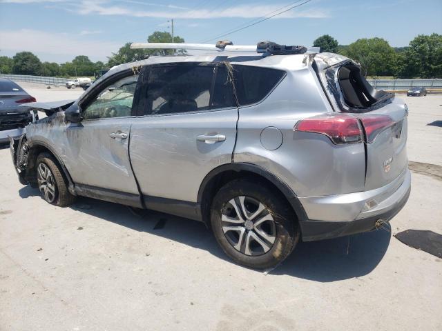 JTMZFREVXJJ158615 - 2018 TOYOTA RAV4 LE SILVER photo 2