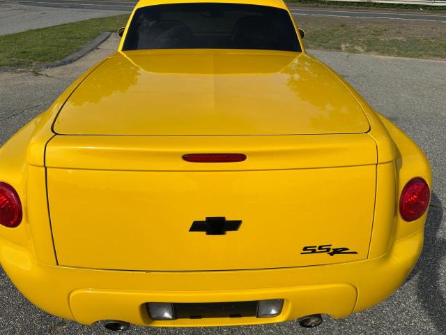 1GCES14P24B106425 - 2004 CHEVROLET SSR 黄色 照片 13