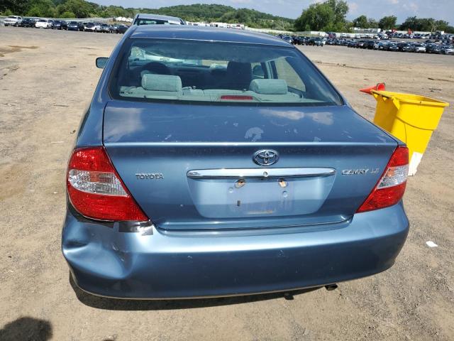 4T1BE32KX2U529716 - 2002 TOYOTA CAMRY LE BLUE photo 6