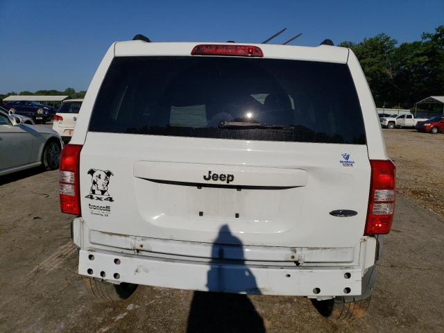 1C4NJRFB0GD658744 - 2016 JEEP PATRIOT LATITUDE WHITE photo 6