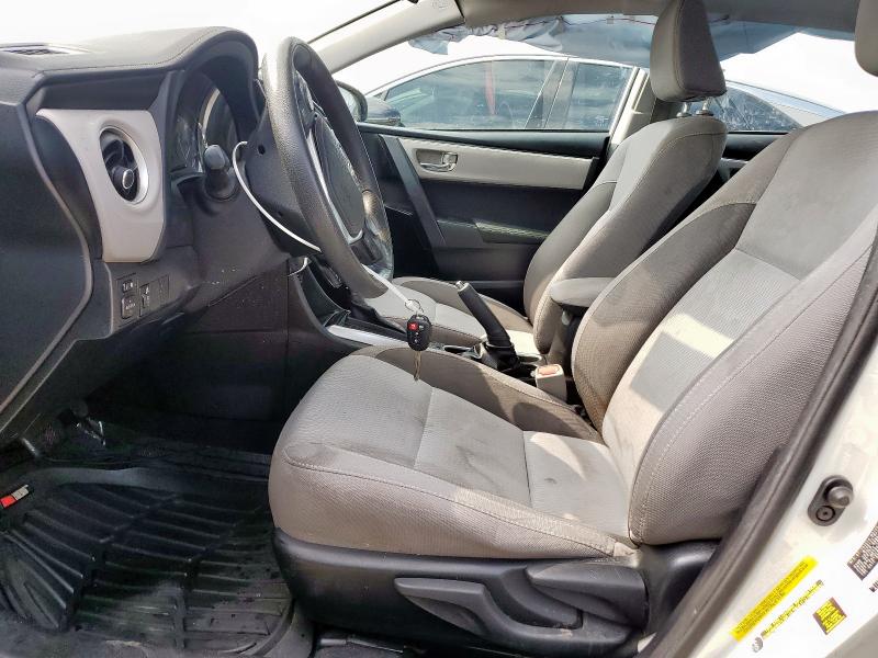 5YFBURHE9JP768455 - 2018 TOYOTA COROLLA L WHITE photo 7