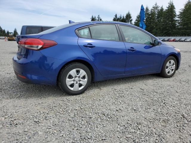 3KPFK4A70HE080054 - 2017 KIA FORTE LX BLUE photo 3