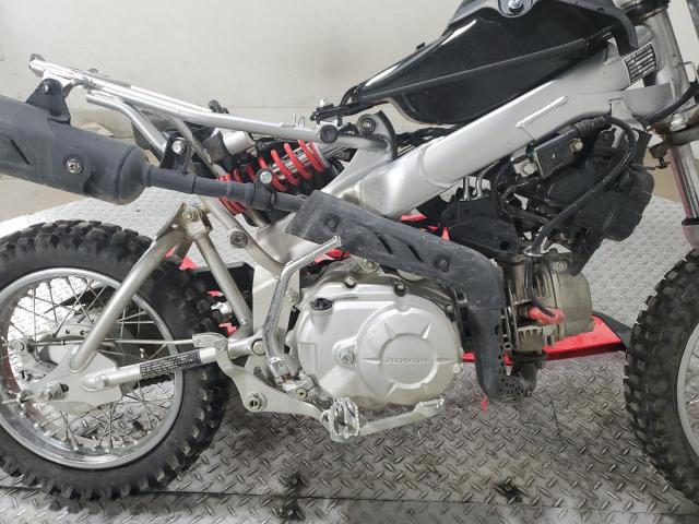 LALJE0248N3410446 - 2022 HONDA CRF110 F RED photo 5