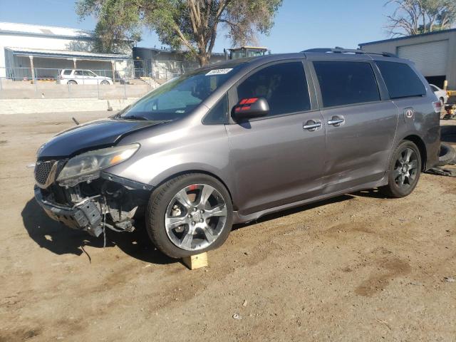 2016 TOYOTA SIENNA SE, null