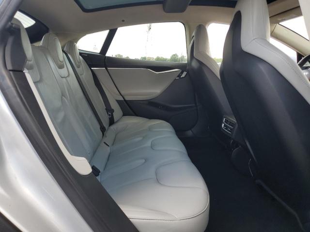 5YJSA1CN3DFP11699 - 2013 TESLA MODEL S ვერცხლისფერი ფოტო 10