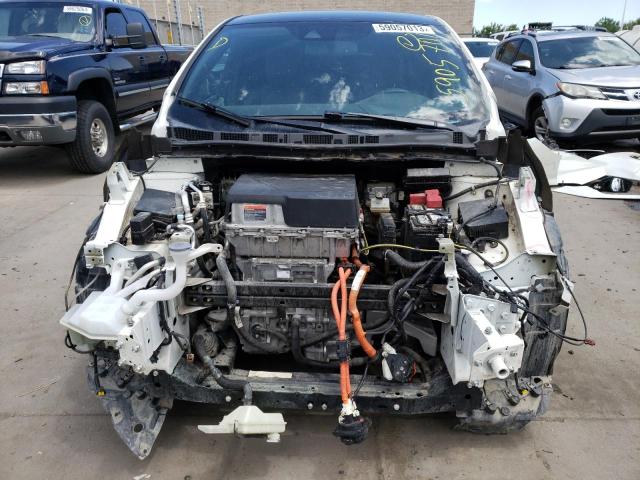 1N4AZ1CPXJC315886 - 2018 NISSAN LEAF S WHITE photo 5