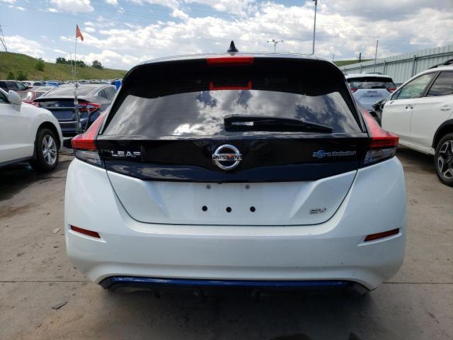 1N4AZ1CPXJC315886 - 2018 NISSAN LEAF S WHITE photo 6