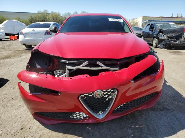 ZARFAEBN6H7557761 - 2017 ALFA ROMEO GIULIA RED photo 5