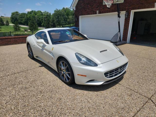 ZFF65TJA5D0192253 - 2013 FERRARI CALIFORNIA WHITE photo 1