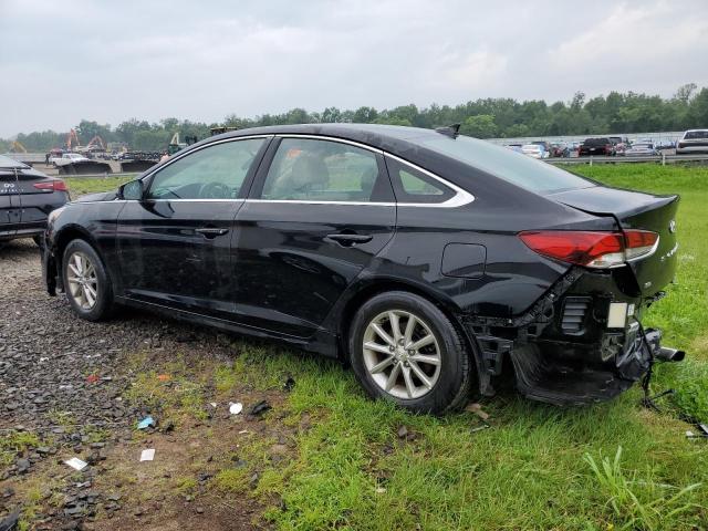 5NPE24AF5JH666091 - 2018 HYUNDAI SONATA SE BLACK photo 2