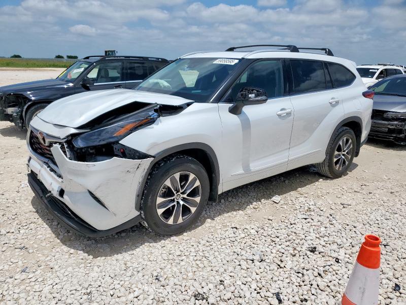 5TDGZRBH7NS571310 - 2022 TOYOTA HIGHLANDER XLE WHITE photo 1