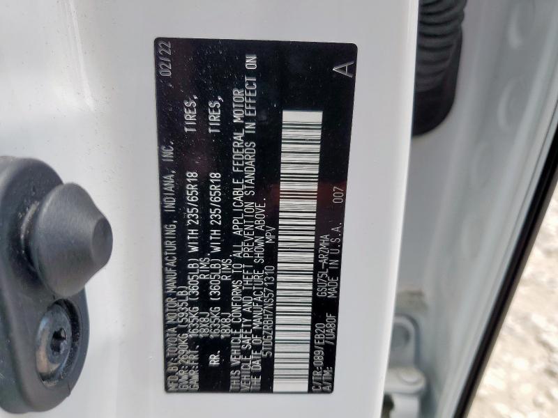 5TDGZRBH7NS571310 - 2022 TOYOTA HIGHLANDER XLE WHITE photo 13