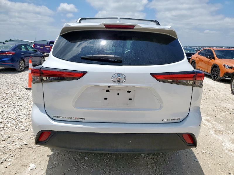 5TDGZRBH7NS571310 - 2022 TOYOTA HIGHLANDER XLE WHITE photo 6